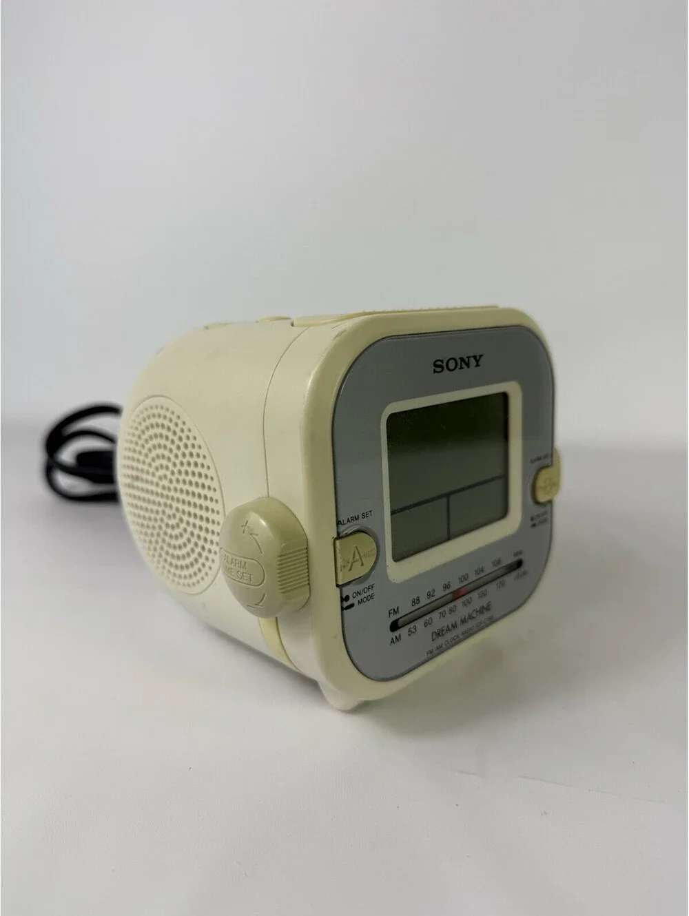 Sony Dream Machine FM/AM Clock Radio (Model ICF-C180) Works Great